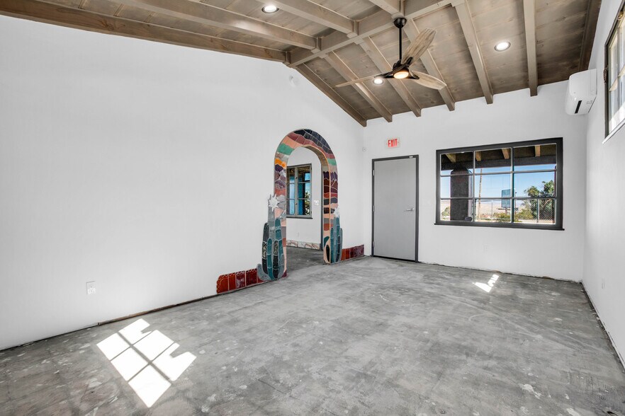 More Photos Of 5770 Adobe Rd, Twentynine Palms Freestanding For Sale