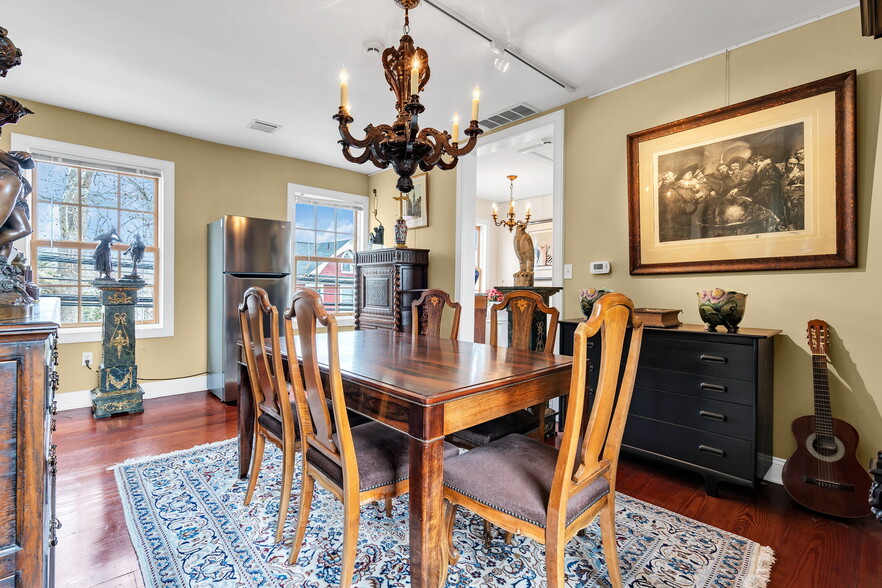 More Photos Of 137 Stockton St, Hightstown Flex For Sale