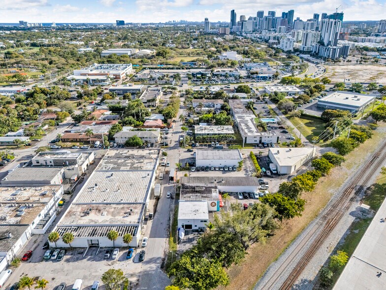 More Photos Of 1130 N Flagler Dr, Fort Lauderdale Warehouse For Lease