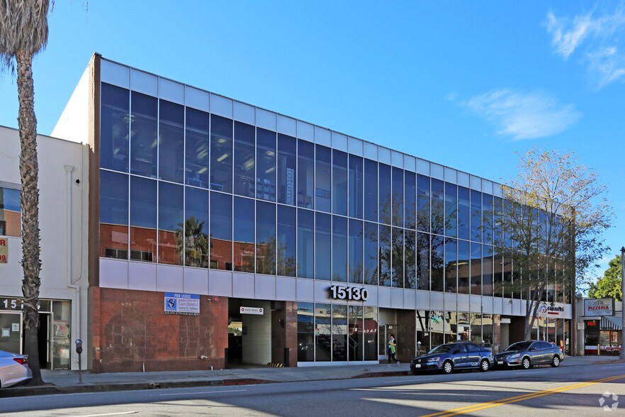Primary Photo Of 15130-15132 Ventura Blvd, Sherman Oaks Office For Lease