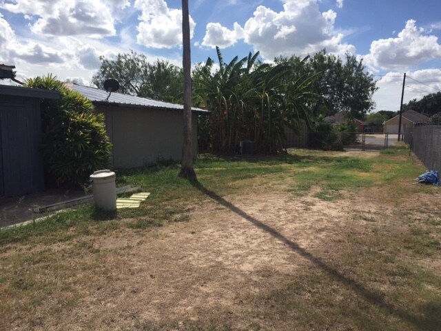 More Photos Of 2018 N Shary Rd, Mission Office For Sale