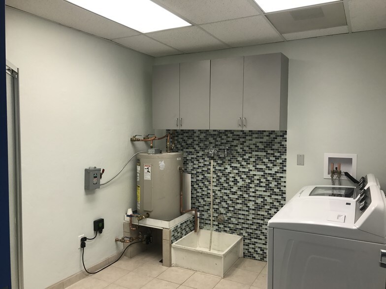 More Photos Of 1310 W St Marys Rd, Tucson Medical For Lease