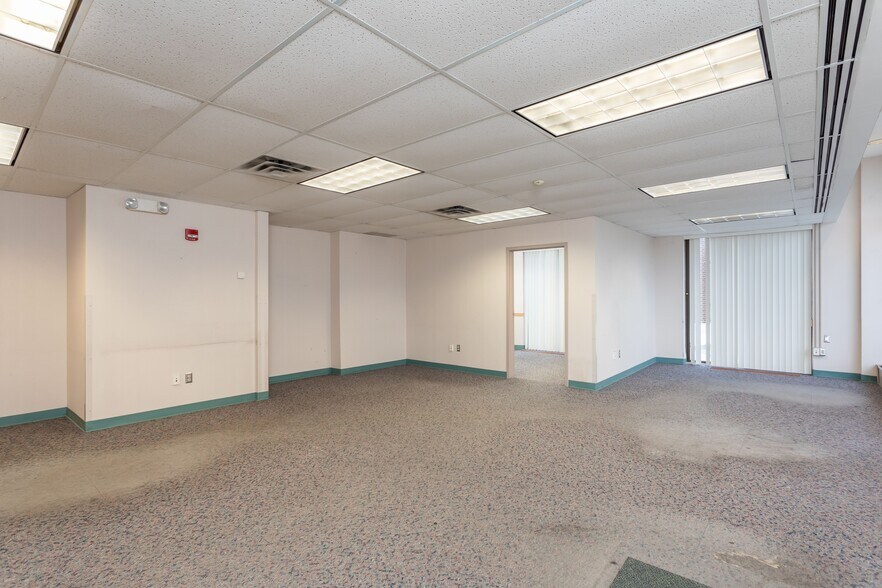 More Photos Of 109 S Union St, Rochester Office For Sale