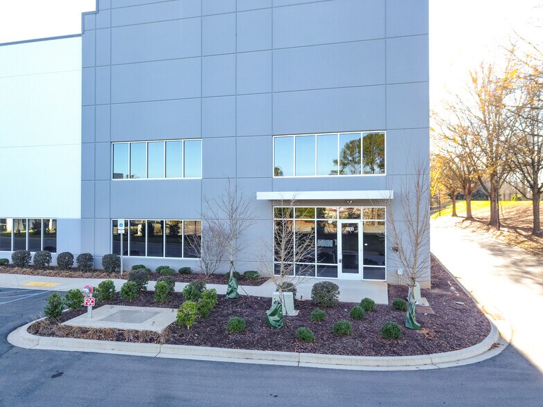 More Photos Of 1800 Overview Dr, Rock Hill Unknown For Lease