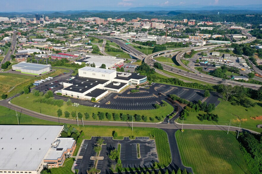 More Photos Of 2332 News Sentinel Dr, Knoxville Medical For Lease