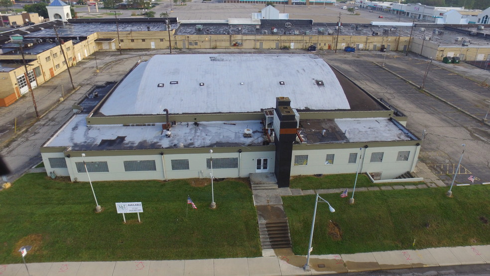 Primary Photo Of 3440 W Broad St, Columbus Warehouse For Sale