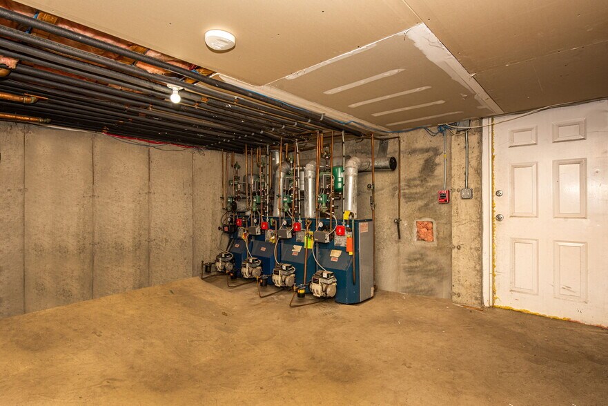 More Photos Of 1360 Montauk Hwy, Mastic Office For Sale