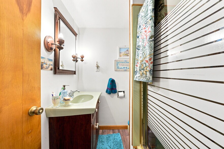 More Photos Of 557 Unity Center Rd, Pittsburgh Funeral Home For Sale