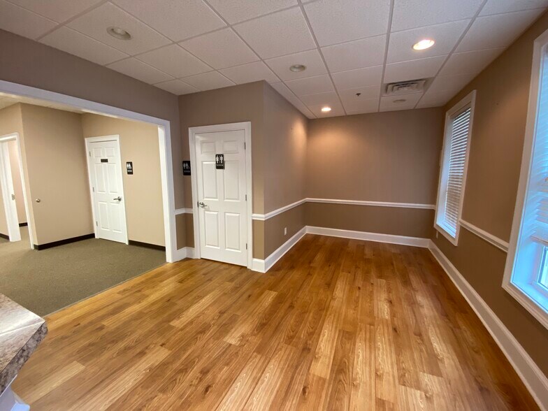 More Photos Of 1500 Oglethorpe Ave, Athens Medical For Lease