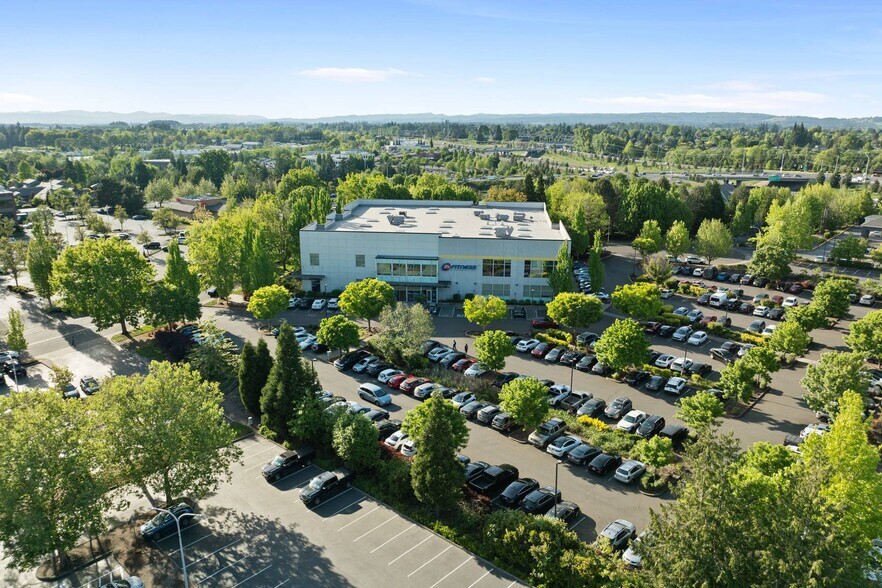 More Photos Of 1265 NW Waterhouse Ave, Beaverton Health Club For Sale