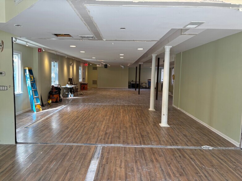 More Photos Of 980 Hope St, Stamford Loft Creative Space For Lease