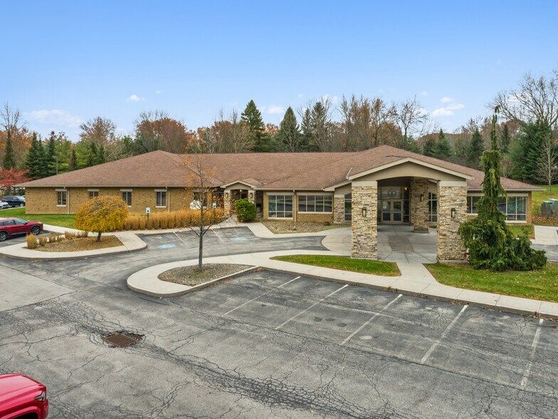 Primary Photo Of 1005 Campus Cir, Hermitage Medical For Sale