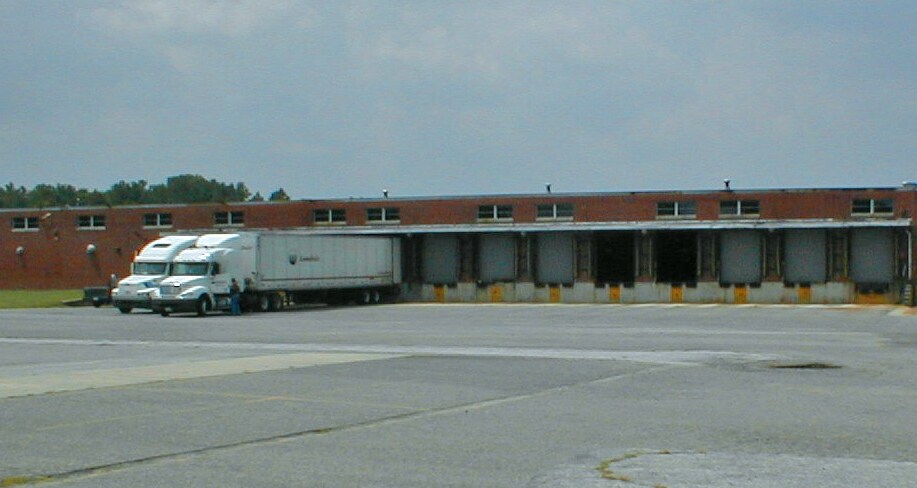 More Photos Of 648 Wilson St, Chester Warehouse For Lease