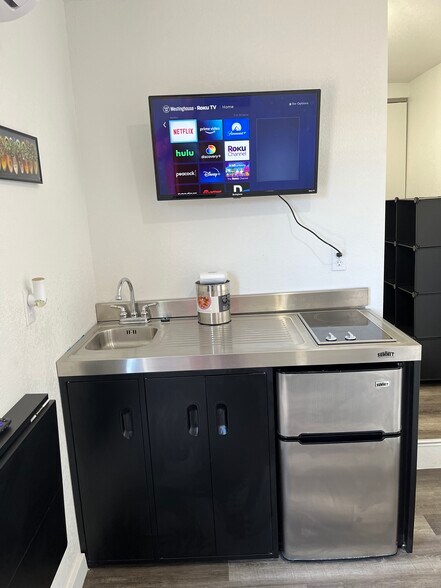 More Photos Of 2201 E Cactus Rd, Phoenix Apartments For Sale