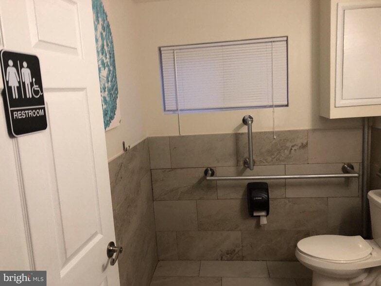 More Photos Of 3399 Fordham Rd, Philadelphia Coworking Space