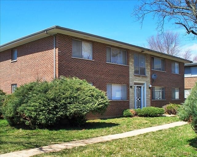 More Photos Of 103-151 Shepley Dr, Saint Louis Apartments For Sale