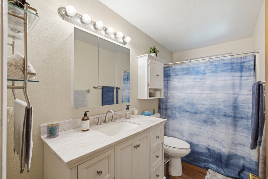 More Photos Of 1584 Chanticleer Ave, Santa Cruz Apartments For Sale