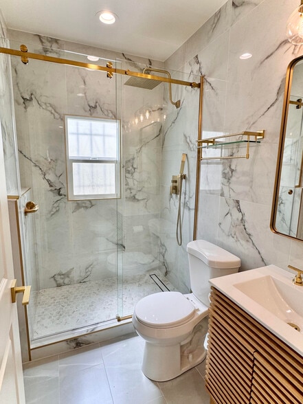 More Photos Of 1007 N Normandie Ave, Los Angeles Apartments For Sale