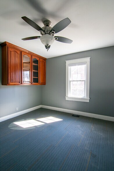 More Photos Of 124 Two Mile Pike, Goodlettsville Loft Creative Space For Sale