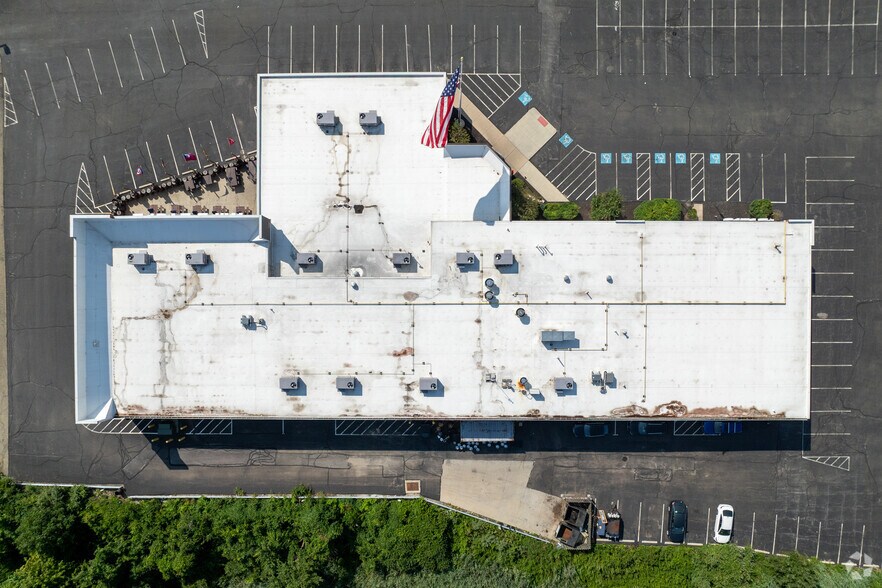 More Photos Of 5001 E Royalton Rd, Broadview Heights Storefront Retail Office For Lease