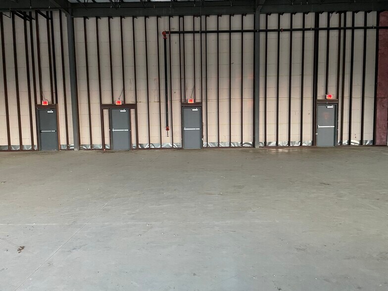 More Photos Of 2826 State 121 Hwy, Lewisville Storefront Retail Office For Lease