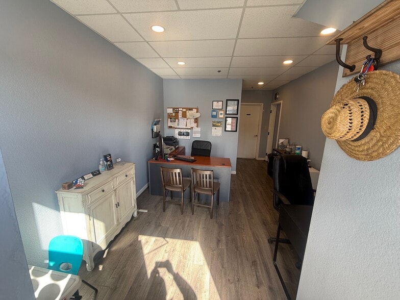 More Photos Of 2970 S Tejon St, Englewood Warehouse For Sale