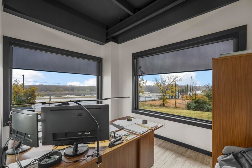 More Photos Of 12446 State Highway 205, Lavon Flex For Sale