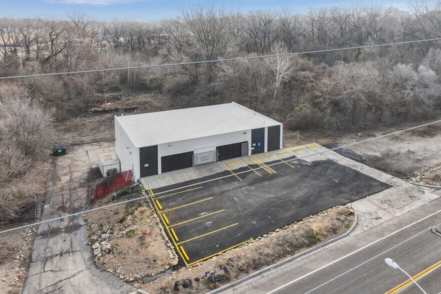 More Photos Of 1839 N 10th St, Kansas City Warehouse For Sale