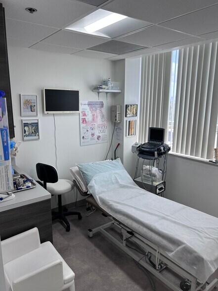 More Photos Of 2601 SW 37th Ave, Coral Gables Medical For Lease