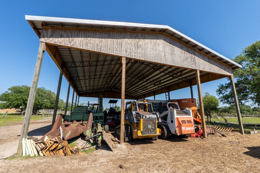 More Photos Of 21810 NW 270th St, Okeechobee Specialty For Sale