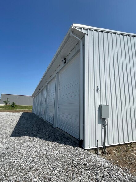 More Photos Of E High @ Mercer Ave., Lebanon Light Distribution For Lease