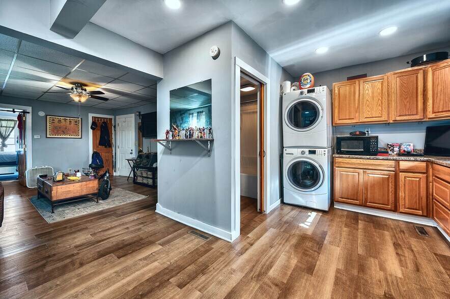 More Photos Of 6631 Park Pl, Hudson Multifamily For Sale