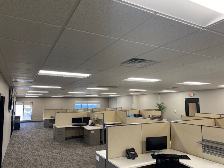 More Photos Of 6345 S Pecos Rd, Las Vegas Office For Lease