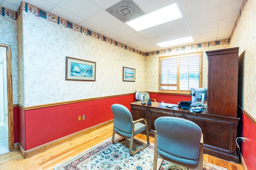 More Photos Of 16070 Tamiami Trl, Punta Gorda Industrial For Sale