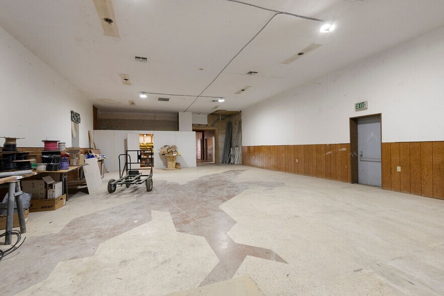 More Photos Of 128 S Colusa St, Willows Specialty For Lease