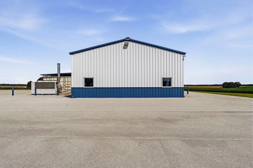 More Photos Of 4395 Witt rd, Franklin Manufacturing For Sale