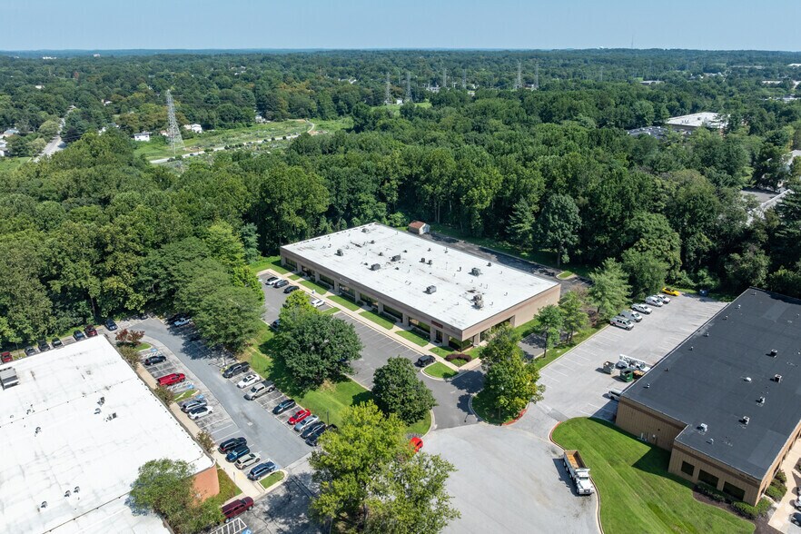 More Photos Of 9017 Mendenhall Ct, Columbia Flex For Sale