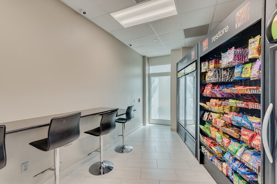 More Photos Of 100 E Royal Ln, Irving Office For Lease