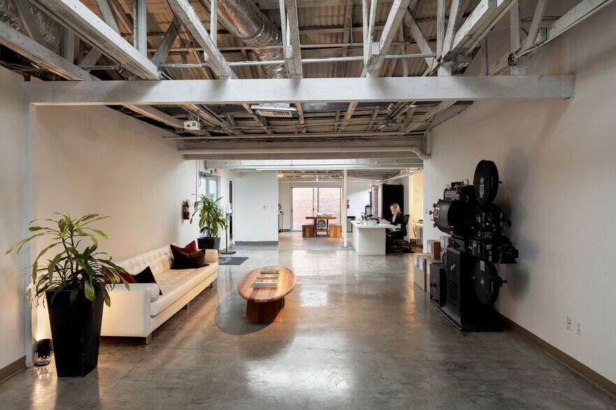 More Photos Of 1620 Euclid St, Santa Monica Loft Creative Space For Sale