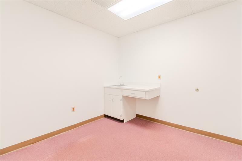 More Photos Of 1027 W Main St, Mount Pleasant Medical For Sale