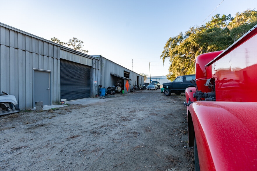 More Photos Of 1224 Dean Forest Rd, Savannah Warehouse For Lease