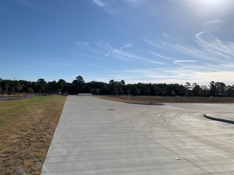 More Photos Of 18101 Cypress Rosehill Rd, Cypress Unknown For Lease