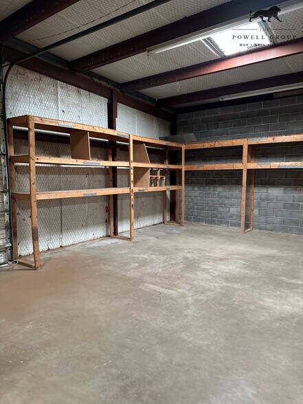 More Photos Of 5929 50th St, Lubbock Service For Lease