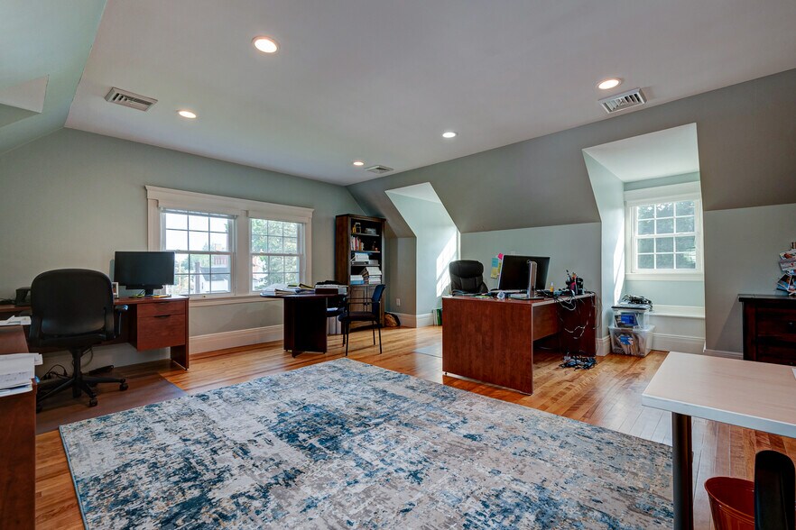 More Photos Of 8 Church St, Westborough Office Residential For Lease