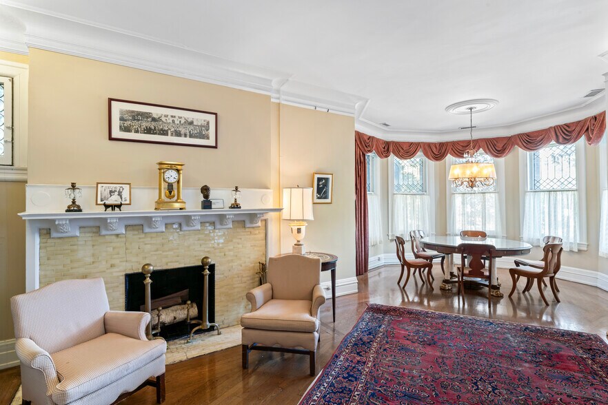 More Photos Of 1526 New Hampshire Ave NW, Washington Loft Creative Space For Lease