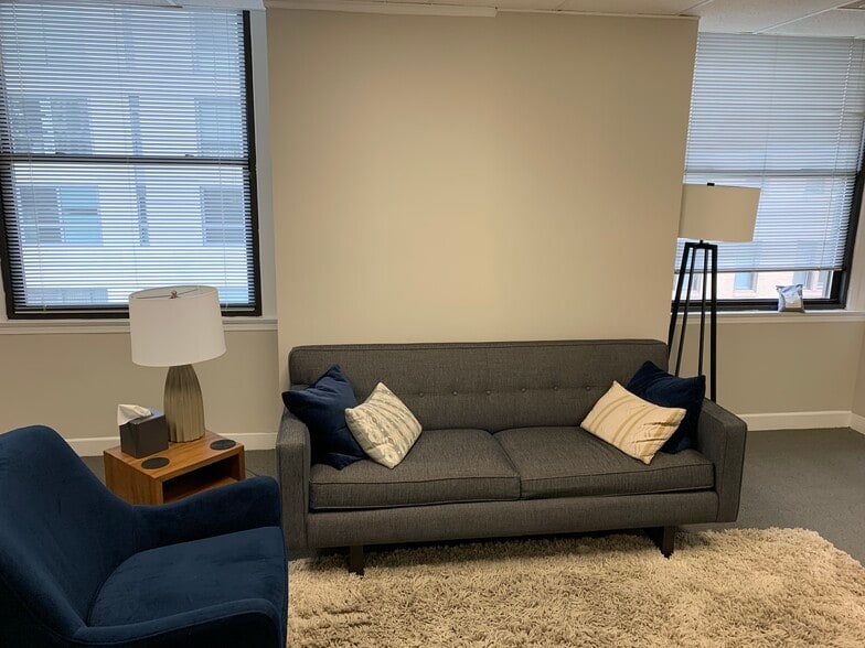 More Photos Of 255 S 17th St, Philadelphia Medical For Lease