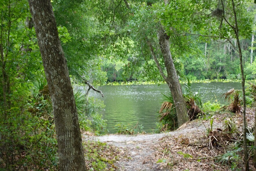 More Photos Of 2143 Charter Pointe Way, Middleburg Land For Sale