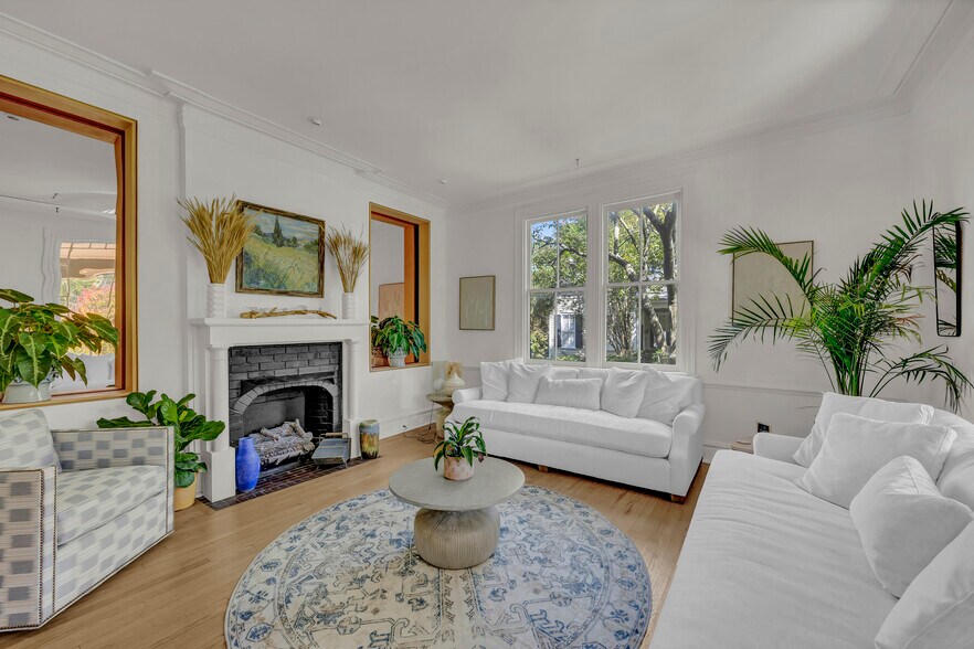 More Photos Of 118 S 4th St, Wilmington Hospitality For Sale