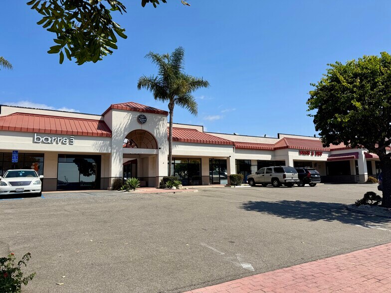 Primary Photo Of 2611 E Thompson Blvd, Ventura General Retail For Lease