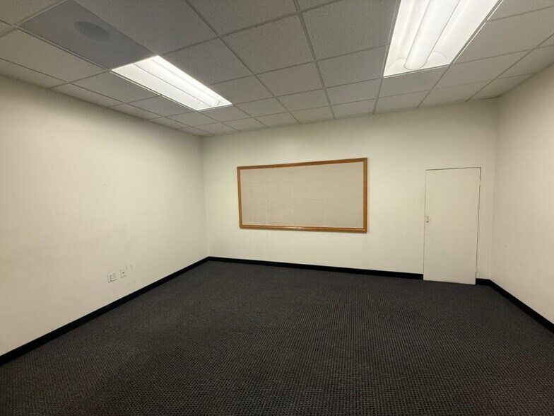 More Photos Of 15823 W Monte St, Sylmar Warehouse For Sale